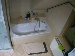 voyeurcam-julmodels-bath-2nd-1 webcam model stream image