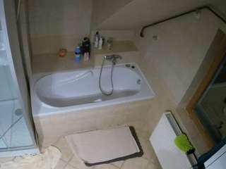 voyeurcam-julmodels-bath-2nd-1 webcam model stream image