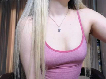 Heaven-Sakura webcam model stream image