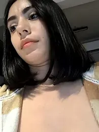 Sara-215 webcam stripchat model stream image