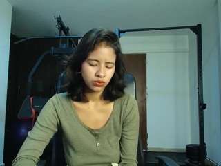 julikim webcam camsoda model stream image