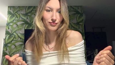 KristalUllman webcam cam4 model stream image