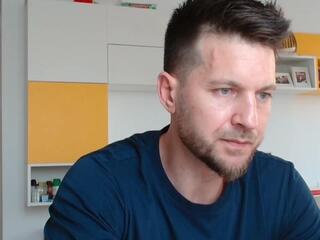 Hadess webcam model stream image