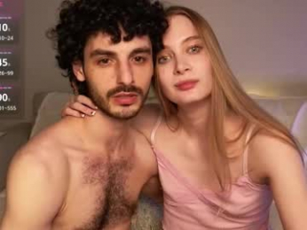 peachcreamcouple webcam model stream image