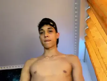 RoughDiamond_ webcam stripchat model stream image