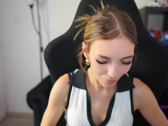 alexxisky webcam chaturbate model stream image