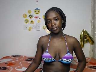 princesslaura webcam model stream image