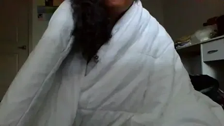 cinnaminnie webcam model stream image