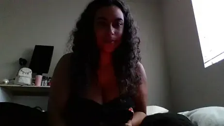 cinnaminnie webcam model stream image