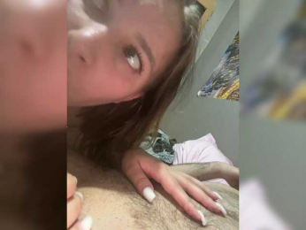 Masha--bear webcam model stream image