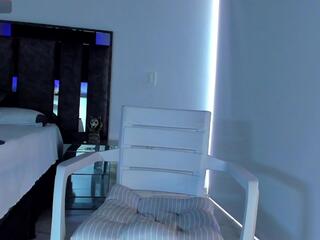 Dion Seans webcam model stream image