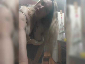 EngTeacher webcam model stream image