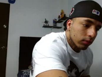 darius_phoenix webcam model stream image