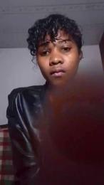 Olivia webcam model stream image