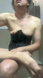 troietta111 webcam model stream image