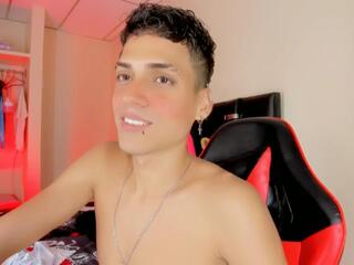 Harmonie Dust webcam model stream image