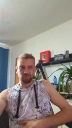 Lienlingsidiot webcam model stream image