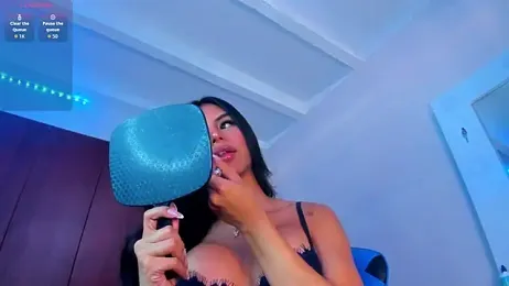 divinesalome webcam stripchat model stream image