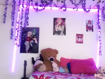 lolitaa_hot_ webcam model stream image