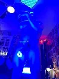 luvs2cumm69 webcam model stream image