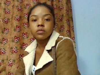 Elysa7 webcam model stream image