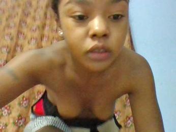 Elysa7 webcam model stream image