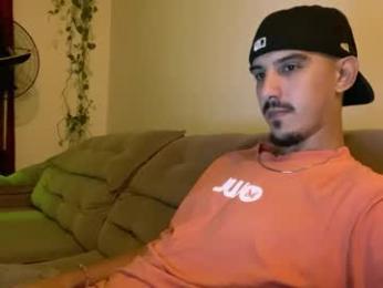 aelucius webcam model stream image