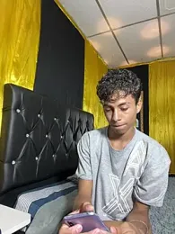chris_mattew webcam model stream image