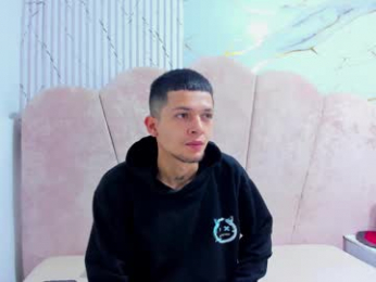 kendalltaylorr webcam model stream image