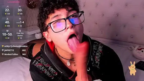 Valentin0_3 webcam model stream image