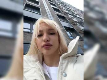 Cristi-Candy webcam model stream image