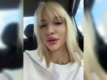 Cristi-Candy webcam model stream image