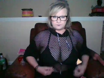 BigTitBarbie68 webcam model stream image
