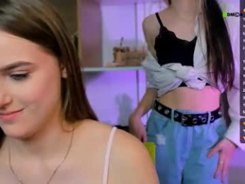 mila_glow webcam model stream image