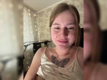 Lisakisaa webcam model stream image