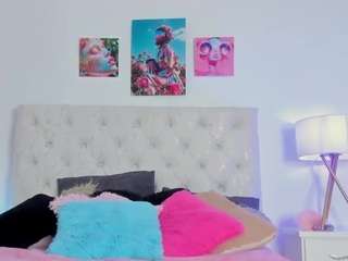 leana-lovings11 webcam model stream image