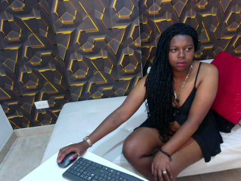 blackvelvet013 webcam bongacams model stream image