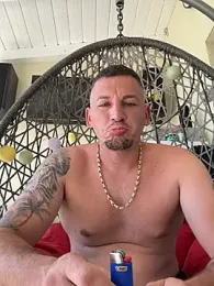 ModelJJ webcam model stream image