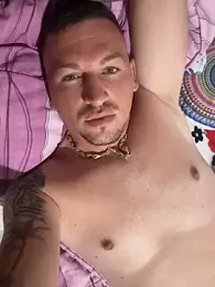 ModelJJ webcam model stream image