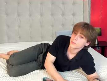cuteeryan webcam model stream image