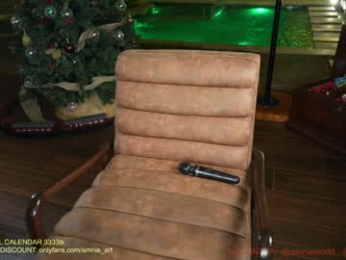 amnie_ webcam model stream image