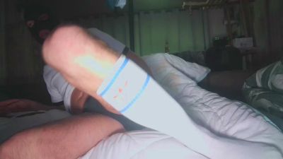 breed_me_pls webcam cam4 model stream image