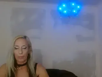 Sweet-Ginger webcam stripchat model stream image