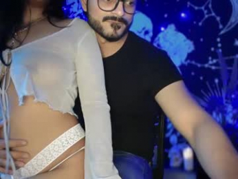 travisandnina webcam model stream image