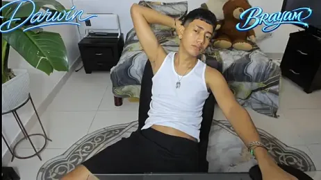 darwinandbrayann webcam model stream image