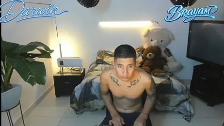 darwinandbrayann webcam model stream image