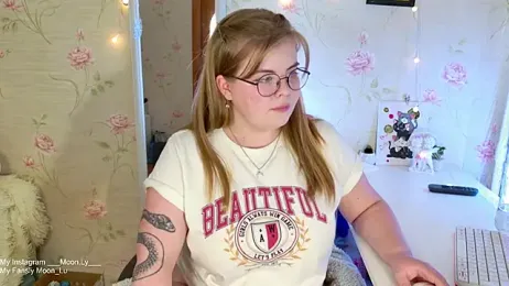 sinnamon_ webcam model stream image