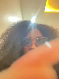 Sweetbootty webcam model stream image