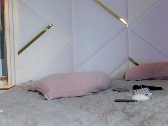 AliceMO webcam model stream image