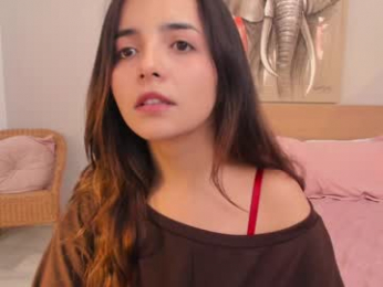 raychell_black webcam model stream image